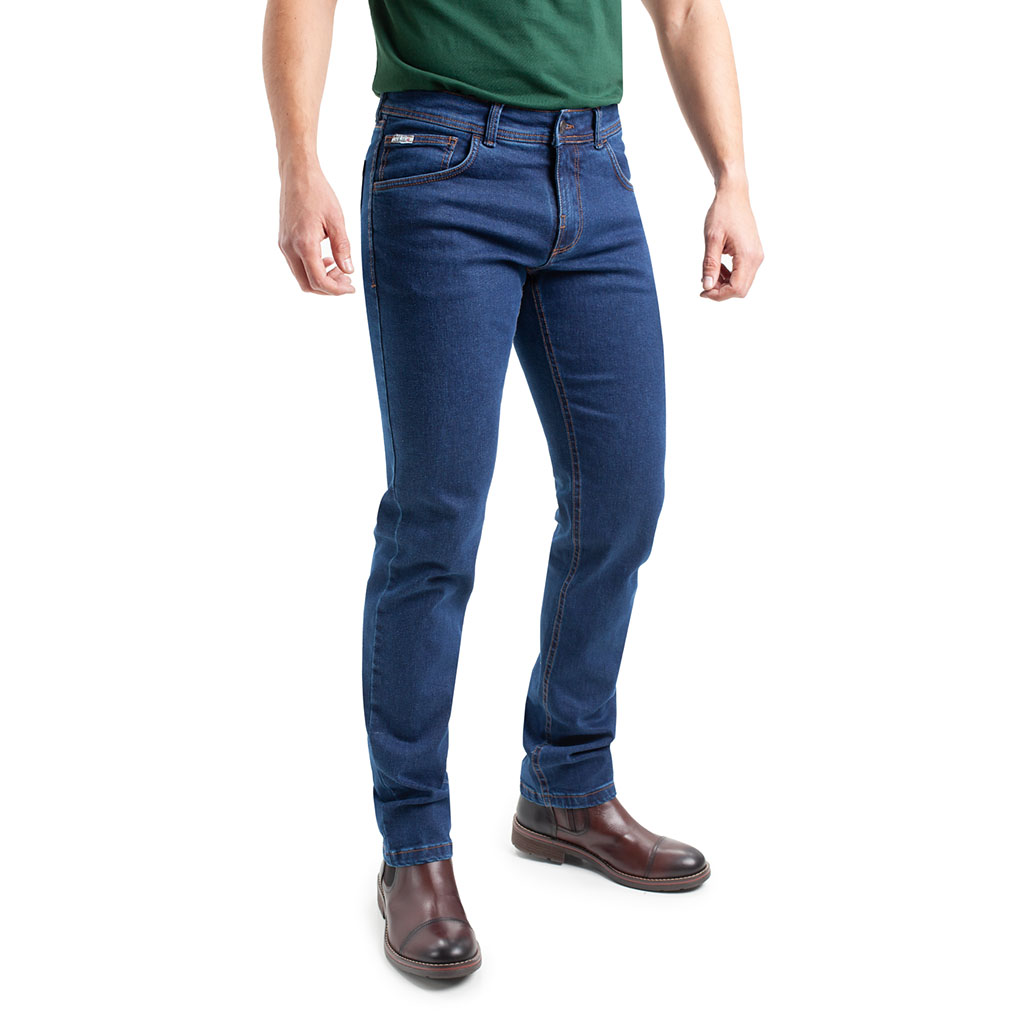 Jeans para hombre, pantalón vaquero en tejido denim azul desgastado piedra de algodón con lycra e hilo a contraste y corte bolsillo en línea Regular Fit.