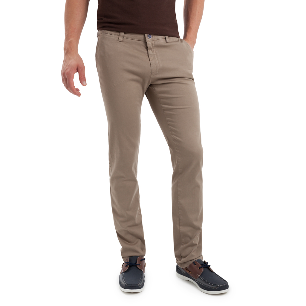 Pantalón TCH Sport tipo chino en colores en Algodón con lycra elástico REGULAR